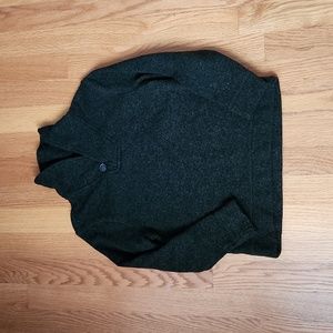Old Navy size s(6-7) sweater with roll over neck, green/black, used